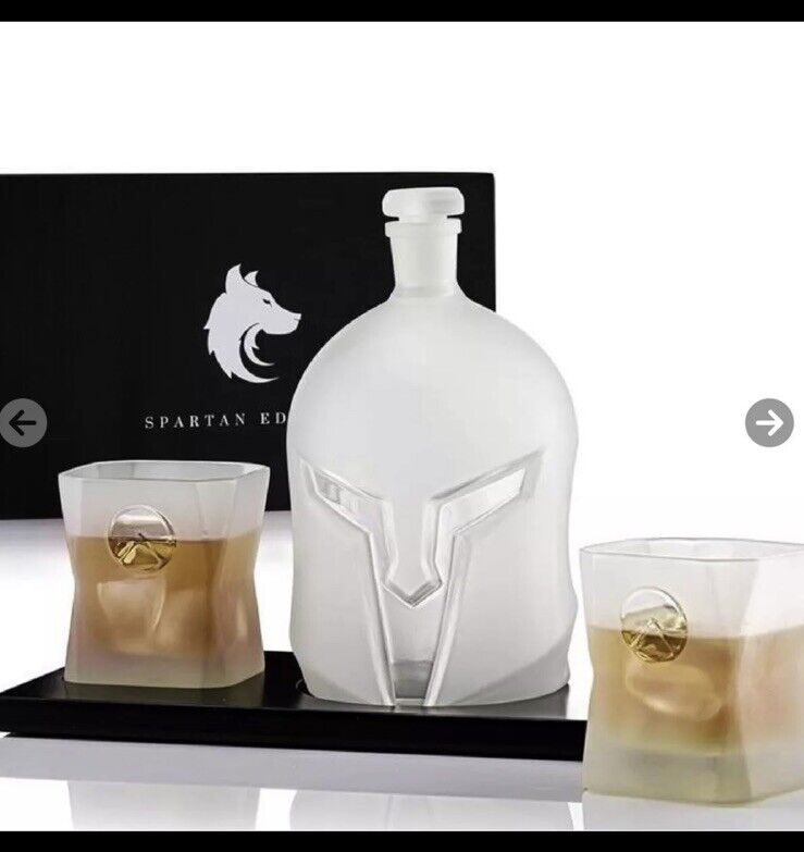 NEW Wolf Whiskey Frosted Spartan Decanter, Matching Cocktail Glasses & Wood Tray