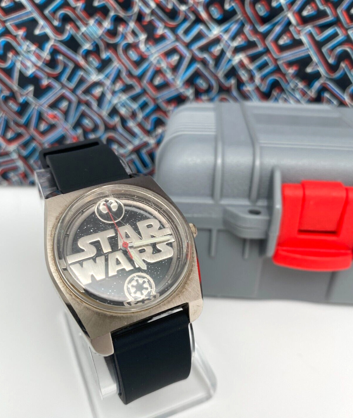 VINTAGE FOSSIL STAR WARS WATCH W/ NEW BATTERY, NEW SILICONE BAND & BONUS CASE