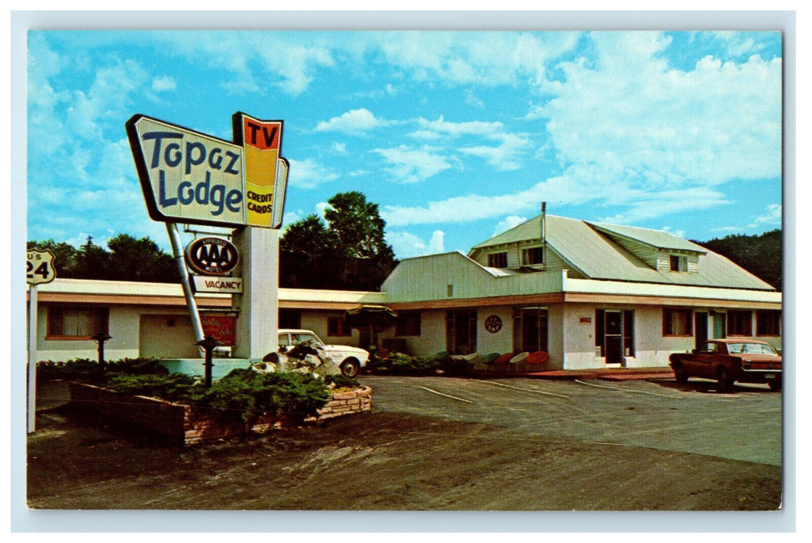 c1950s Scene Outside Topaz Lodge Buena Vista Colorado CO Vintage Postcard