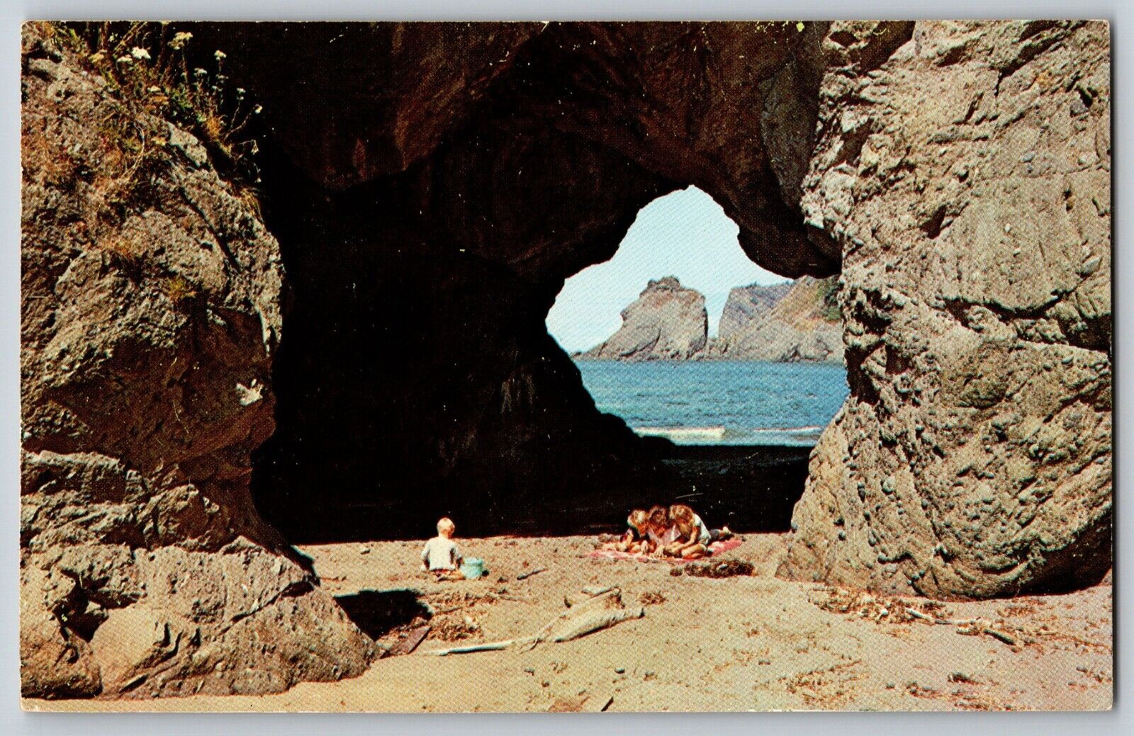 Washington WA - Sea Cave Of Washington Seacoast - Vintage Postcard - Posted