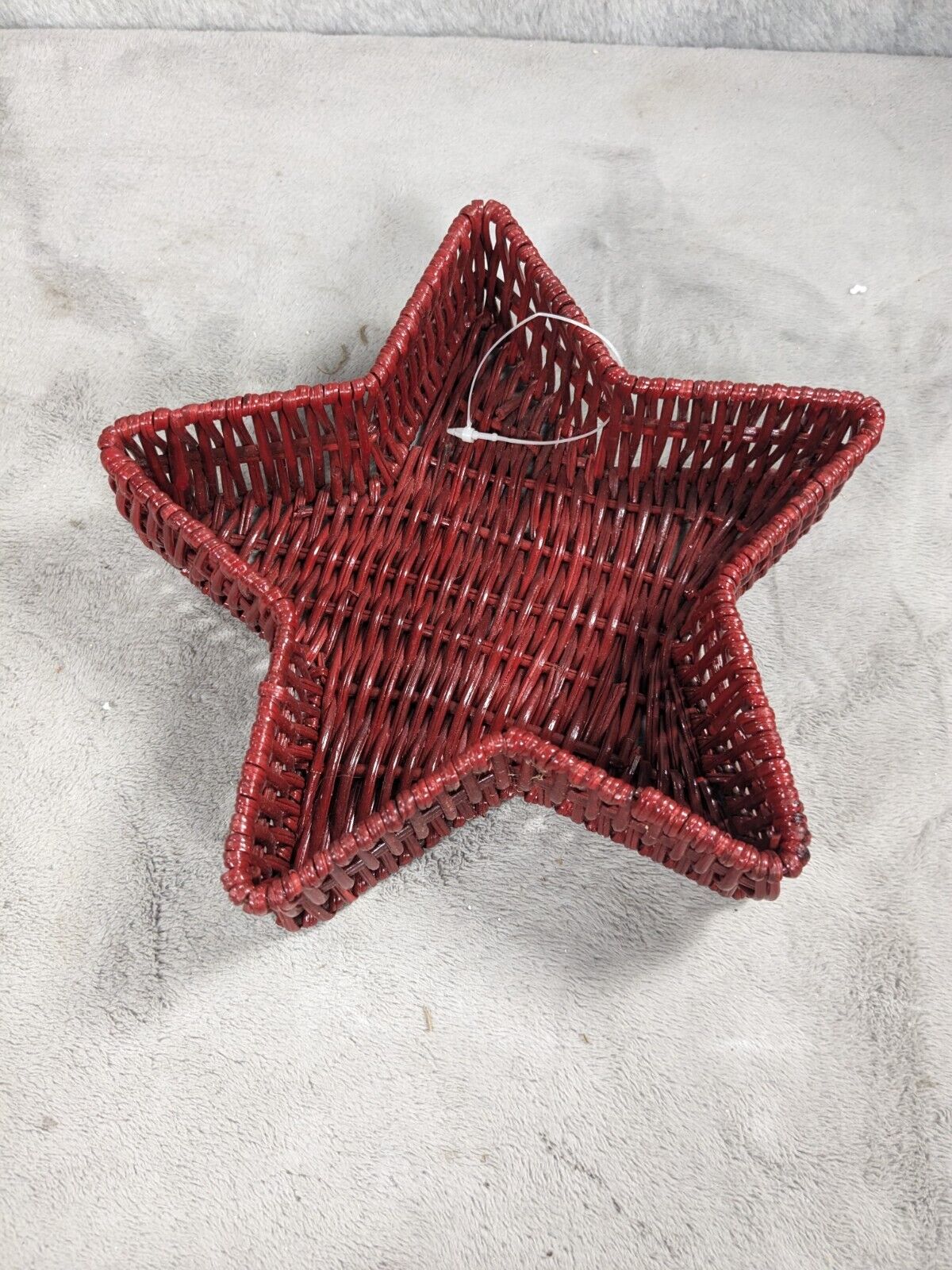 Vintage Woven Wicker Red Star Shaped Shallow Basket 7\