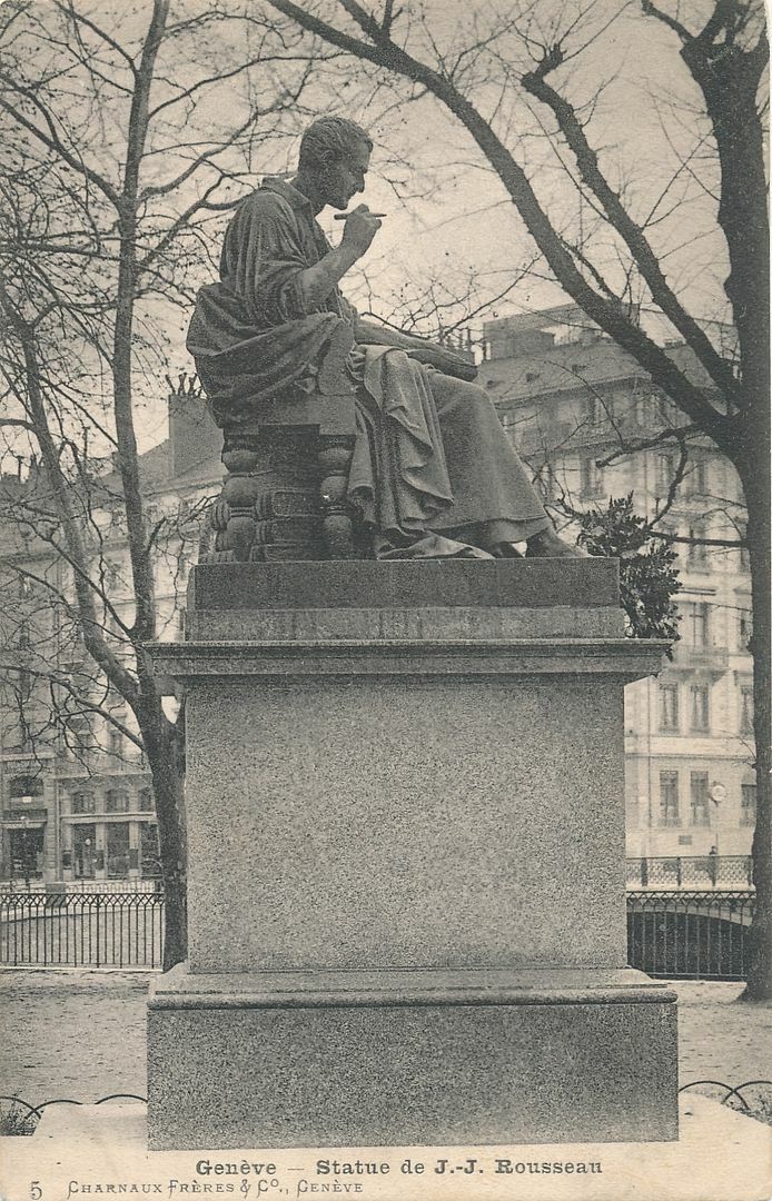 GENEVA - Statue de Jean-Jacques Rousseau - Switzerland