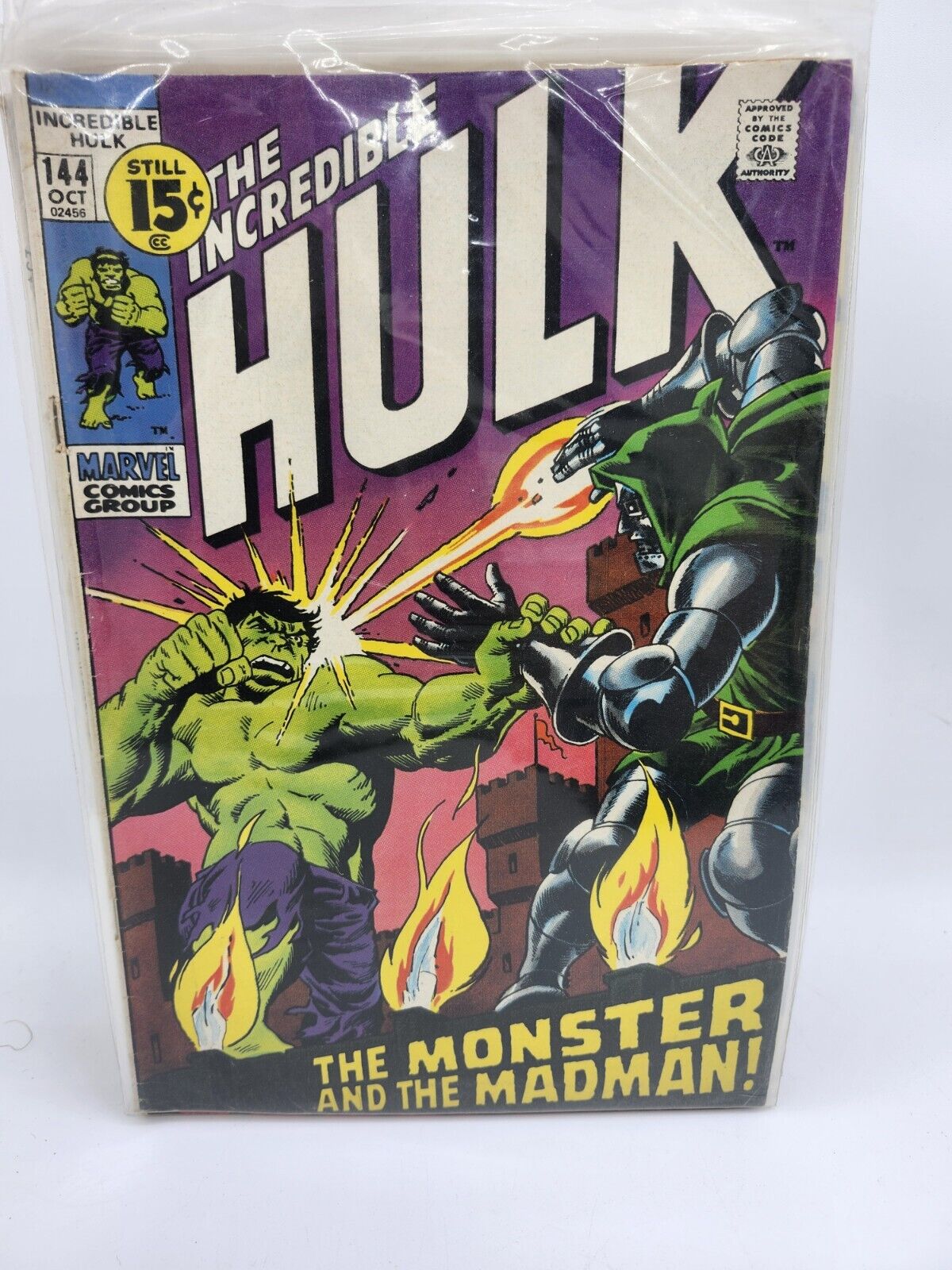 Marvel THE INCREDIBLE HULK No. 144 (1971) Doctor Doom Appearance