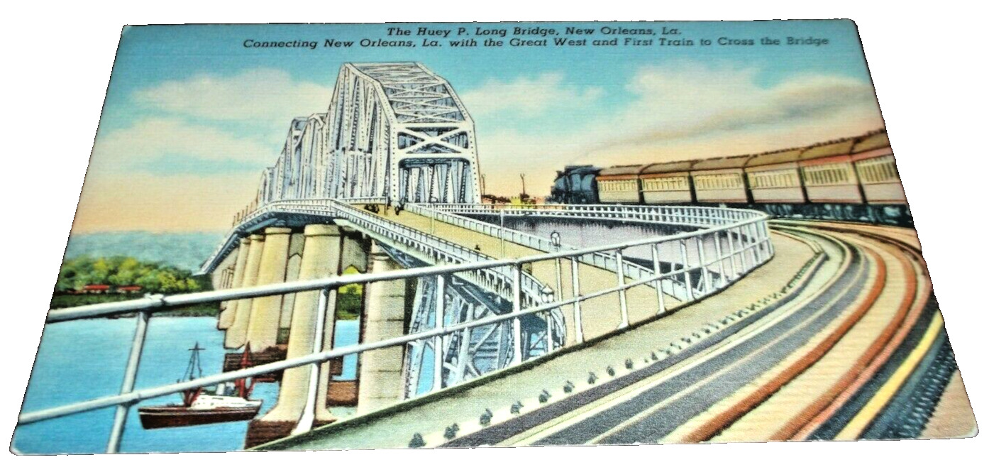 1935 SOUTHERN PACIFIC PASSENGER TRAIN ON HUEY LONG BRIDGE UNUSED LINEN POSTCARD 
