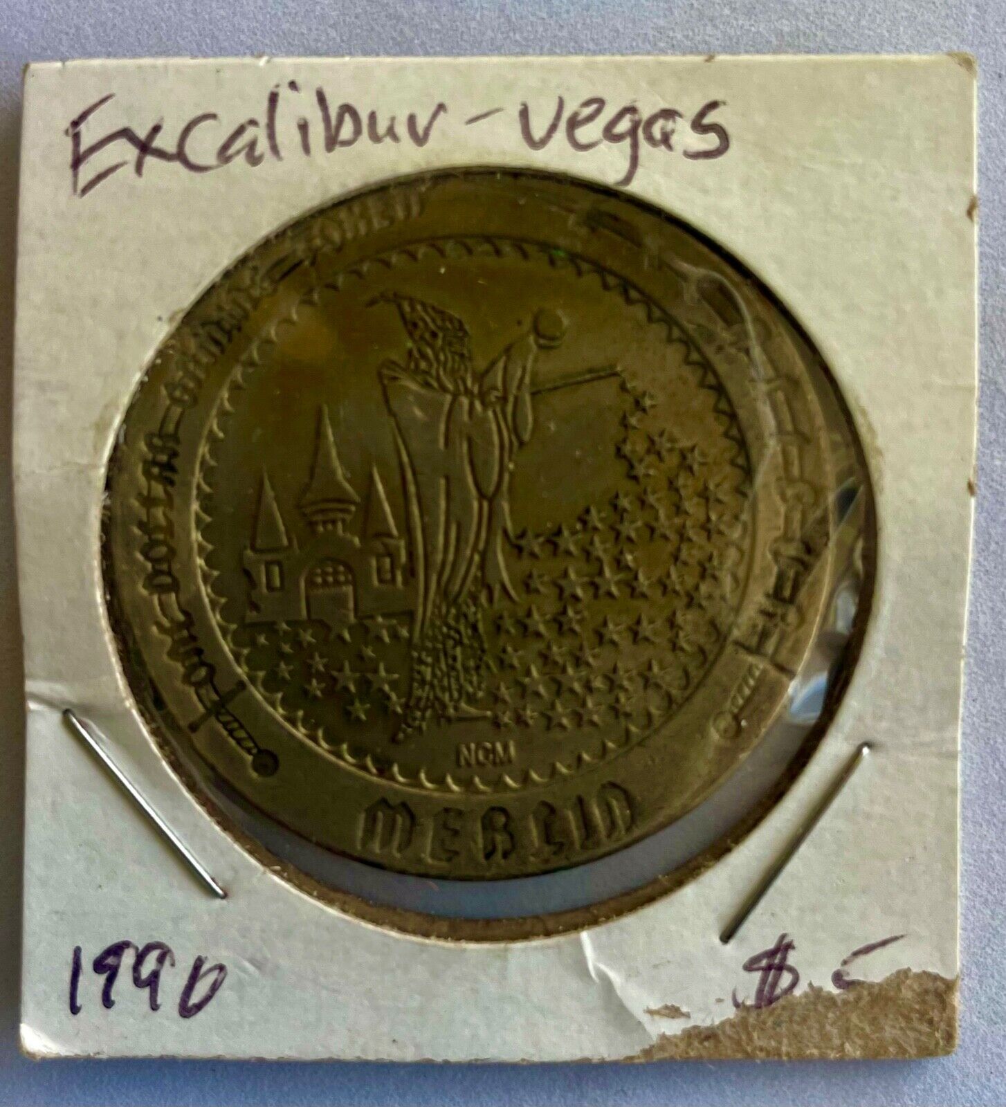 Vintage 1990 - Excalibur (Merlin) Las Vegas NV - $1 Casino Slot Dollar Coin Chip