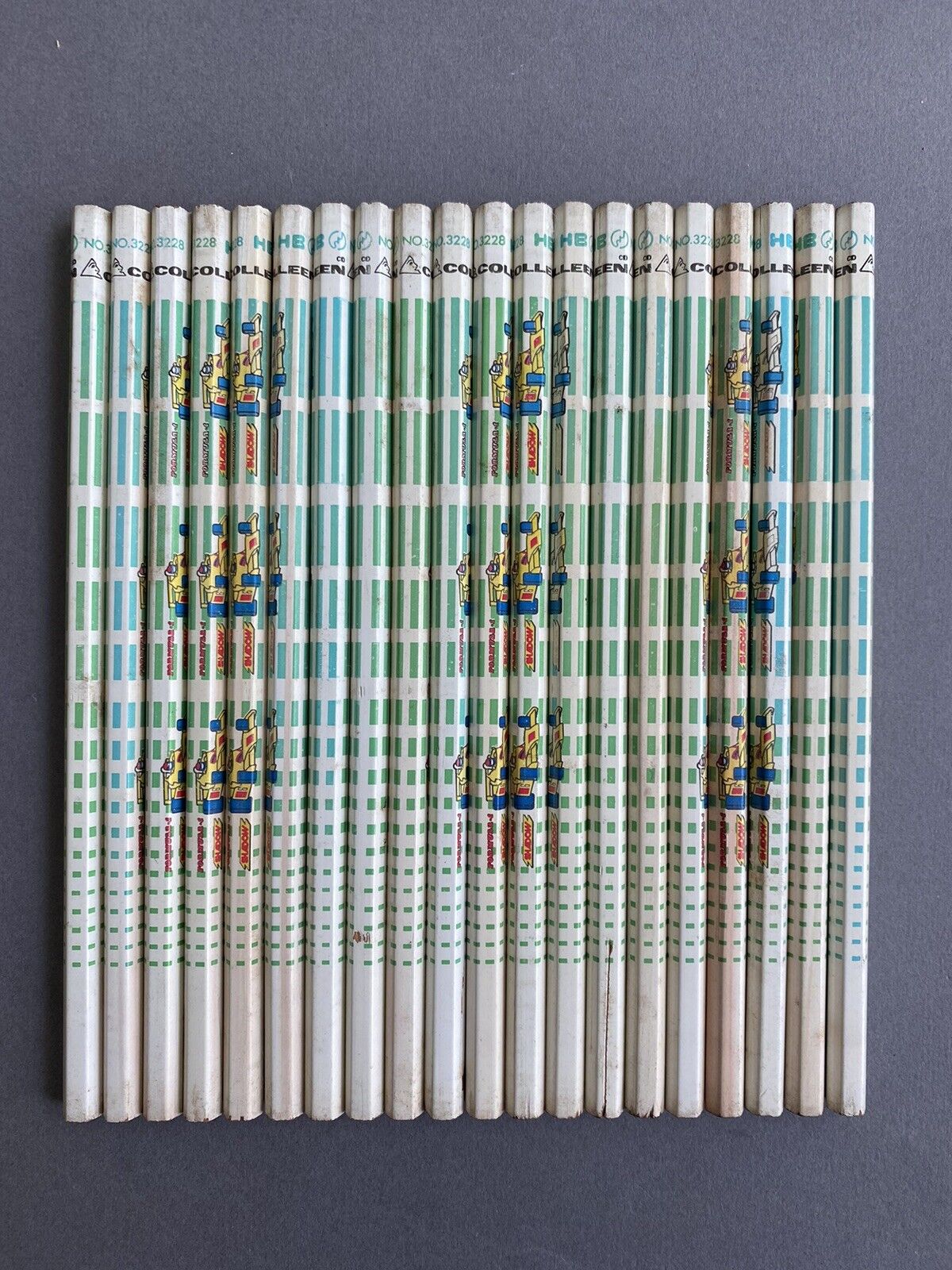 20 NOS unused Japanese vintage pencils Colleen 3228 HB JIS F1 Shadow