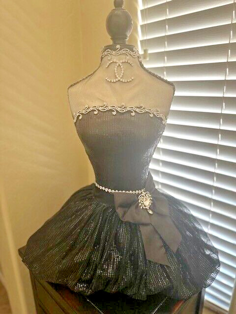 Vintage Large Beautiful Chanel Bust