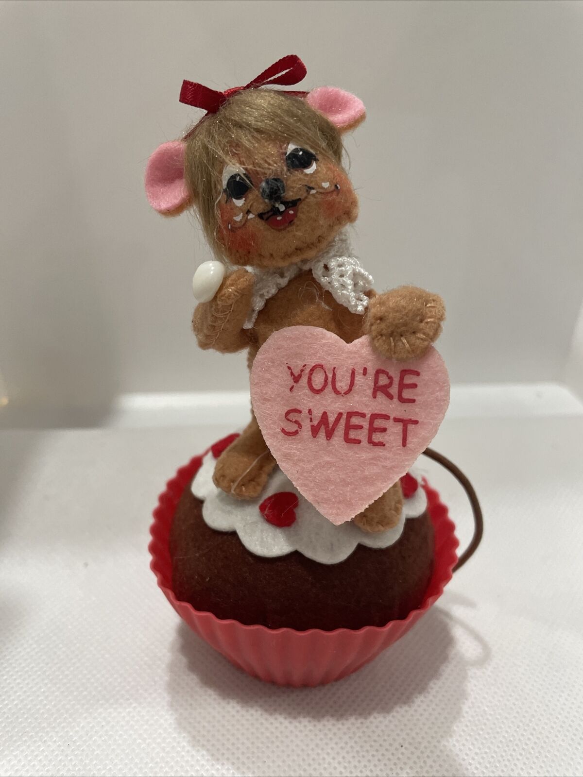 Annalee Doll Girl Mouse You’re Sweet Gift Cupcake Home Decor 2011