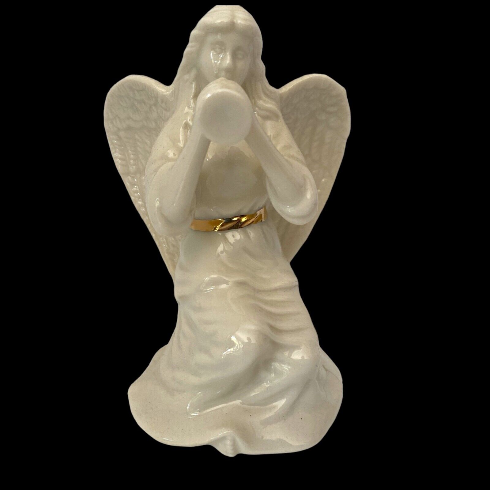 Vintahe Leno Kneeling Musical Angel w/Horn Porcelain Gold Trim Belt