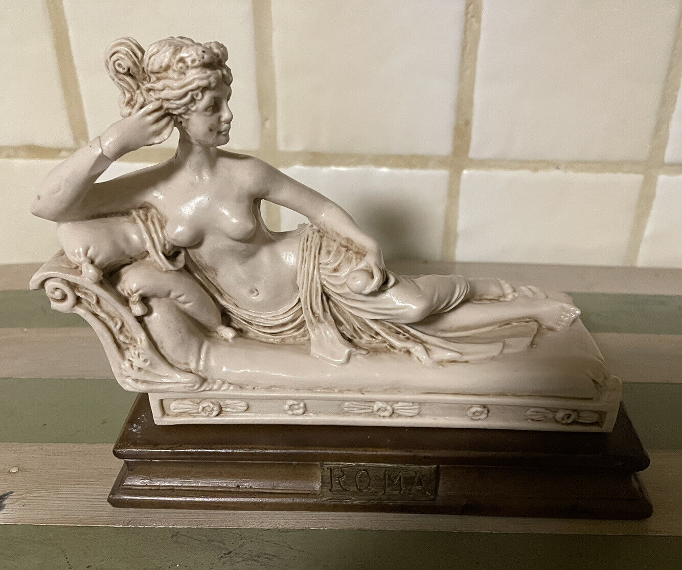 Sculpture Paolina Borghese  Venus Victorious Made in Italy