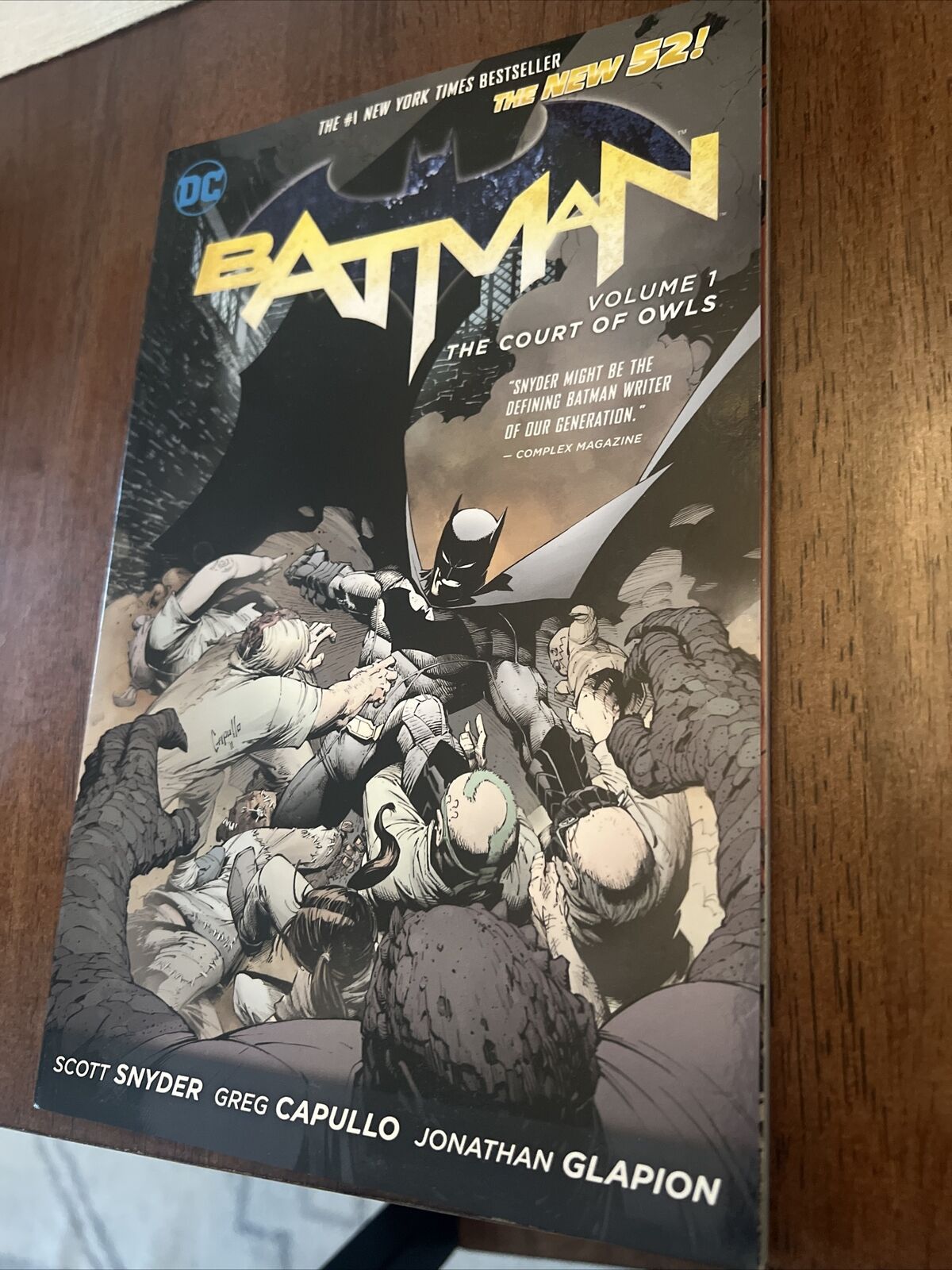 Batman Vol. 1: The Court of Owls (The New 52) - Paperback