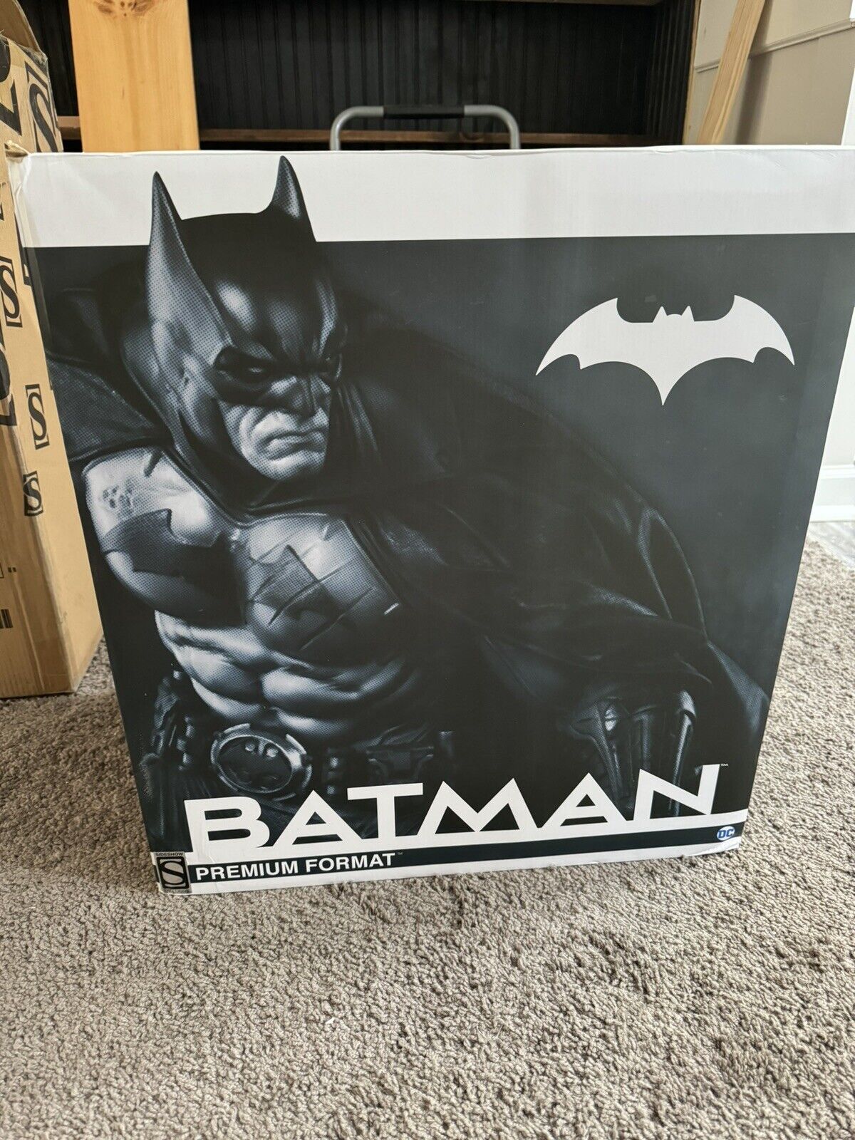 sideshow premium format batman Exclusive Statue