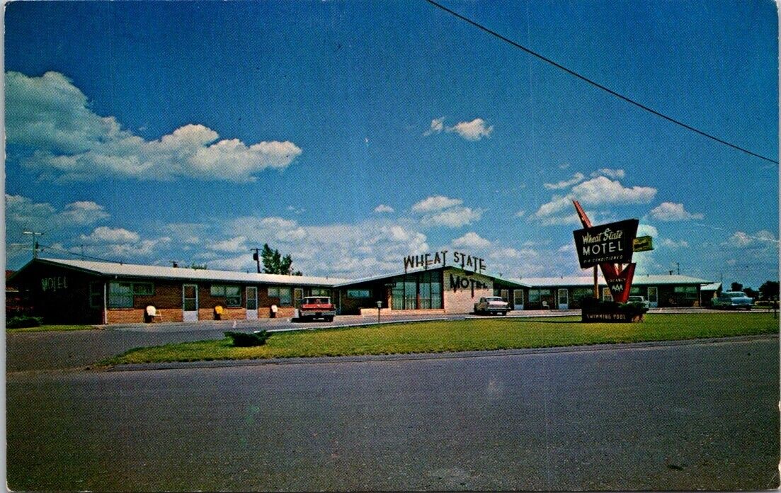 McPherson KS Kansas Motel Wheat State US Highway 81 Advertising Vintage Postcard
