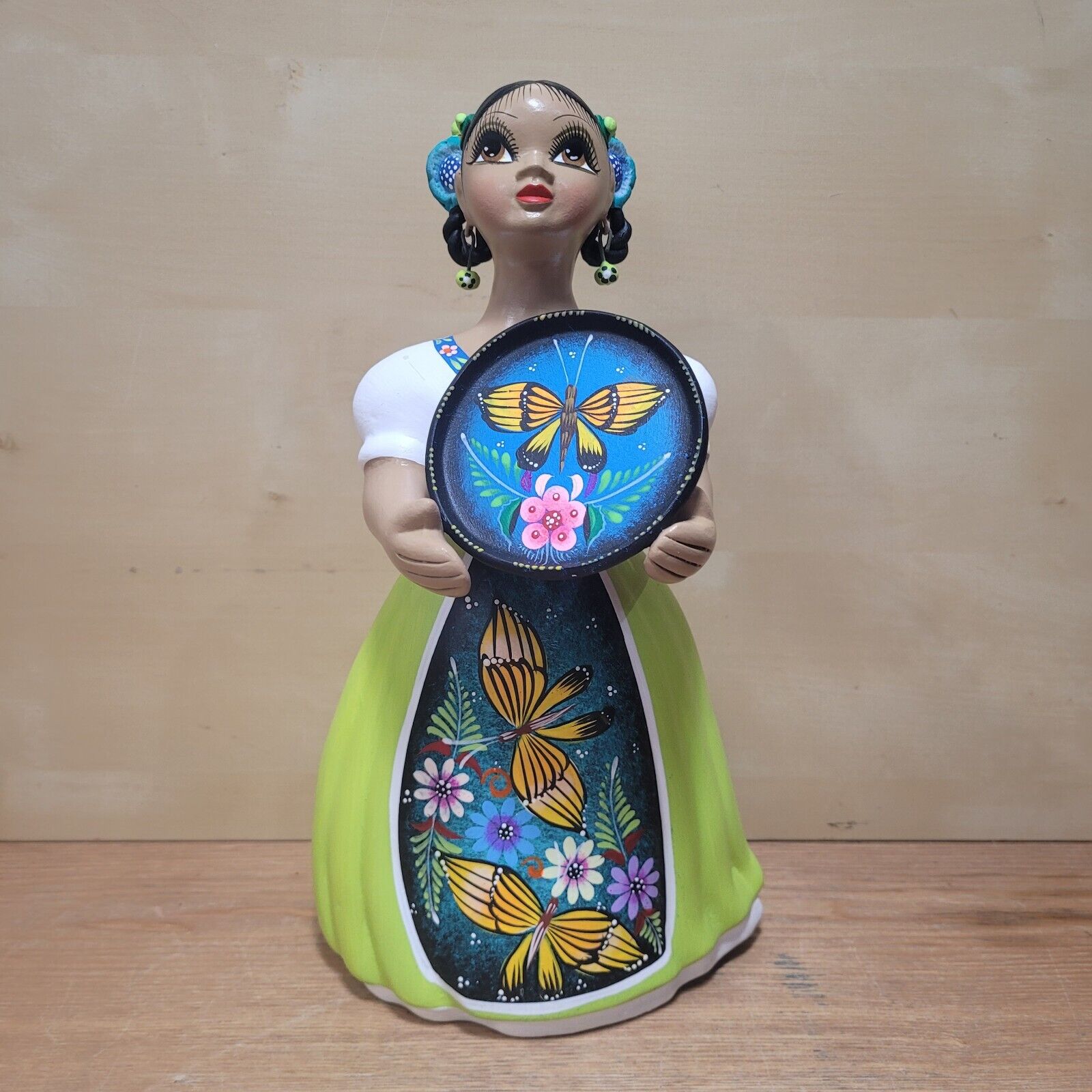 Navarro Lupita Ceramic Doll Figurine 10\