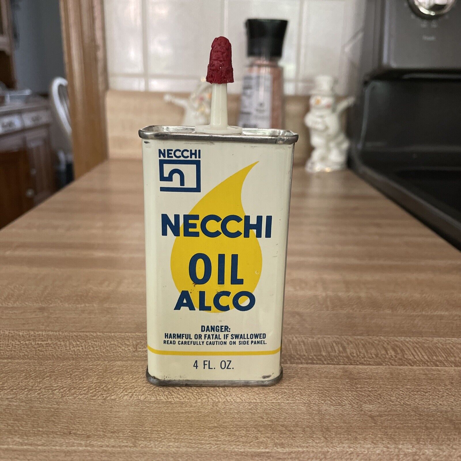 Vintage Necchi/ALCO Sewing Machine Oil Handy Oiler Tin/Can – 4 oz. Full Uncut