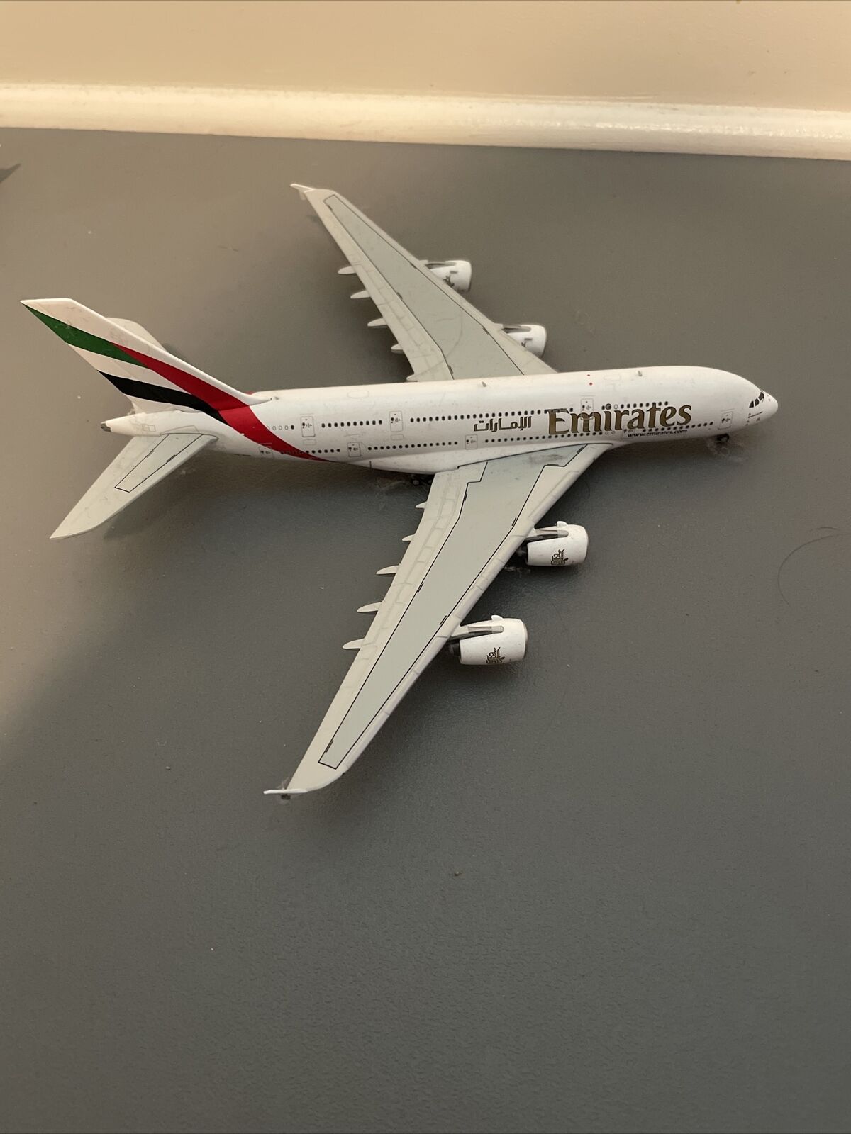 Gemini Jets 1:400 Emirates Airbus A380 GJUAE2054 A6-EUV