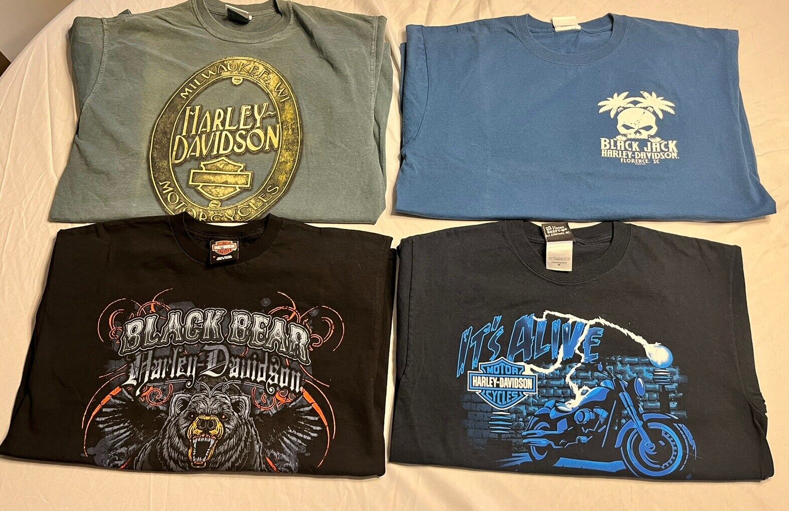 Men’s Harley Davidson Lot of  4 T-shirts. Size Medium