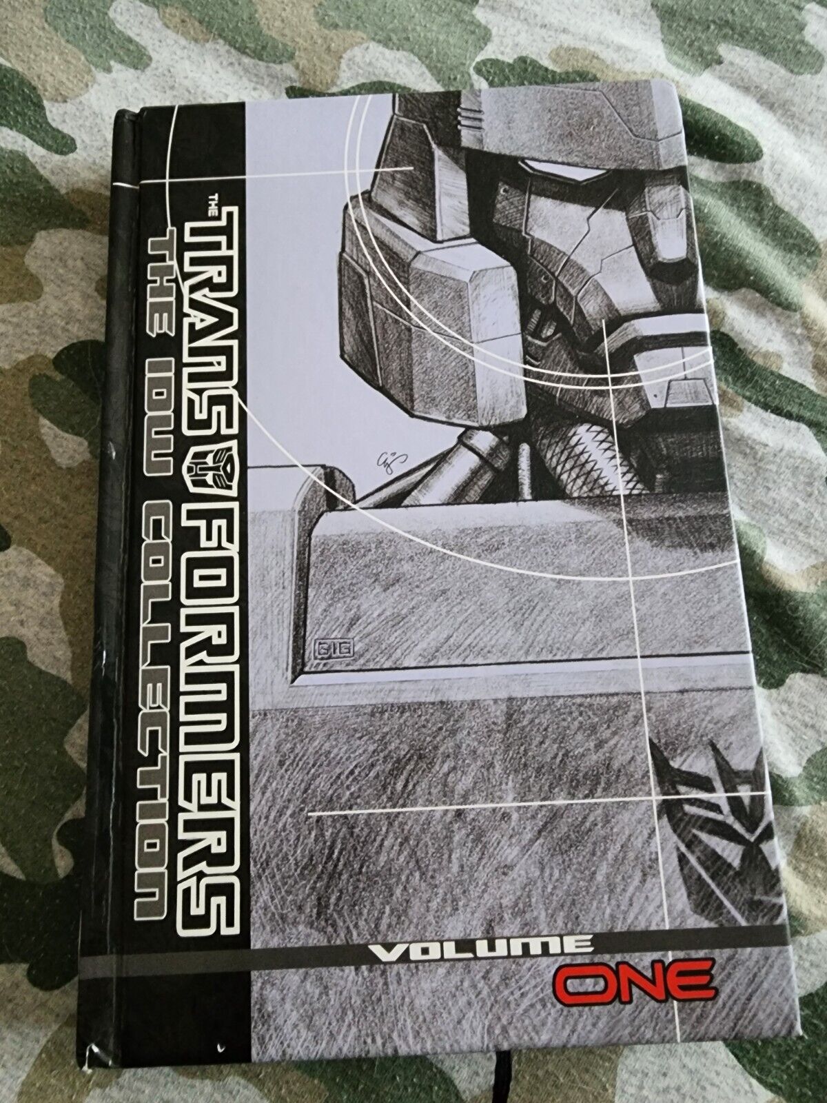The Transformers: The IDW Collection: Phase 1 #1 (IDW Publishing May 2010)