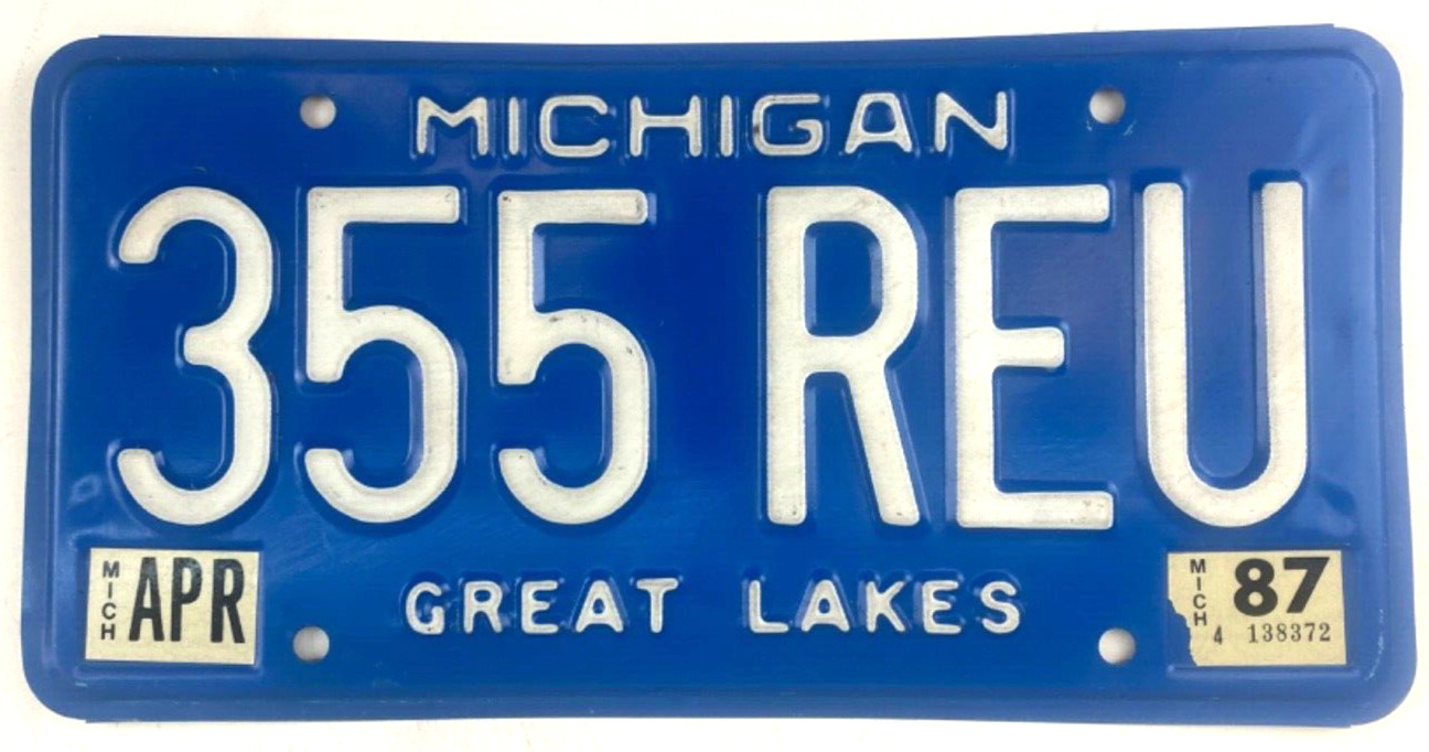 Michigan 1987 Auto License Plate Vintage Man Cave 355 REU Wall  Decor Collector
