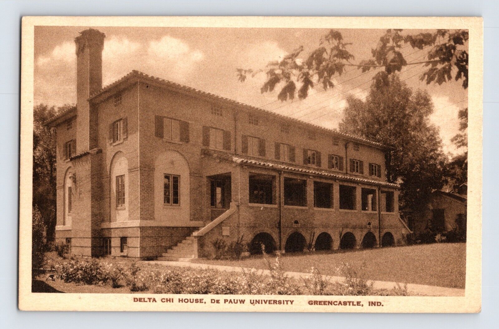 Postcard Indiana Greencastle IN DePauw University Delta Chi House 1930s Unposted