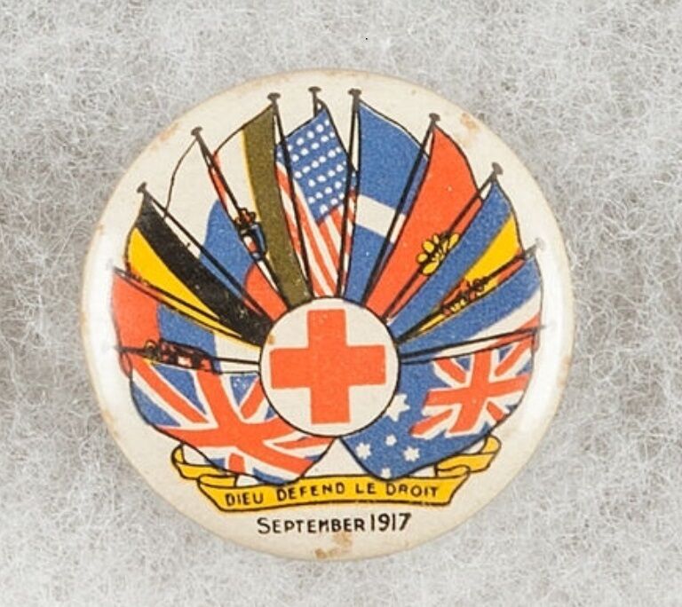 World War I 1917 Australian Red Cross Dieu Defend Le Droit  Pinback Button Badge