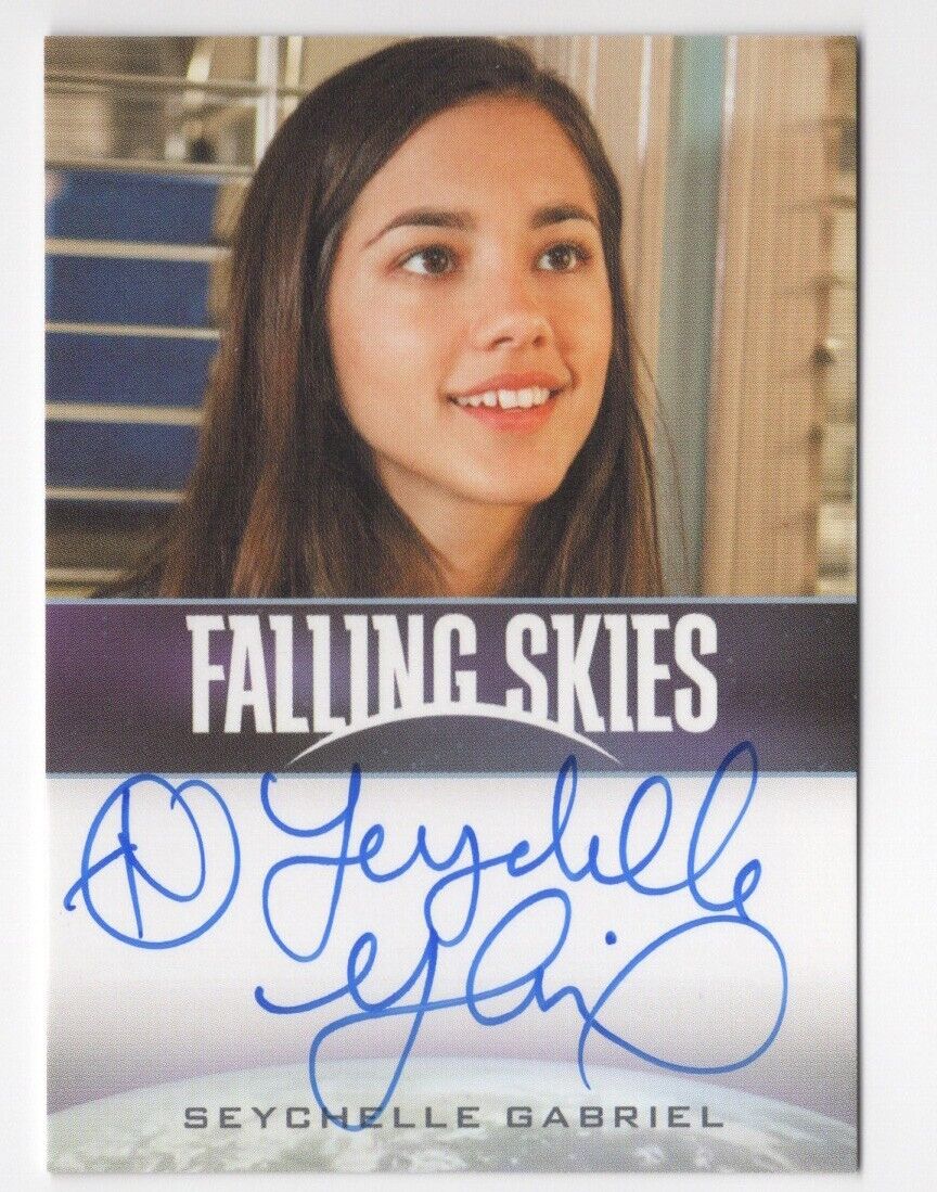 Seychelle Gabriel as Lourdes FALLING SKIES Season 2 Autograph Card Auto