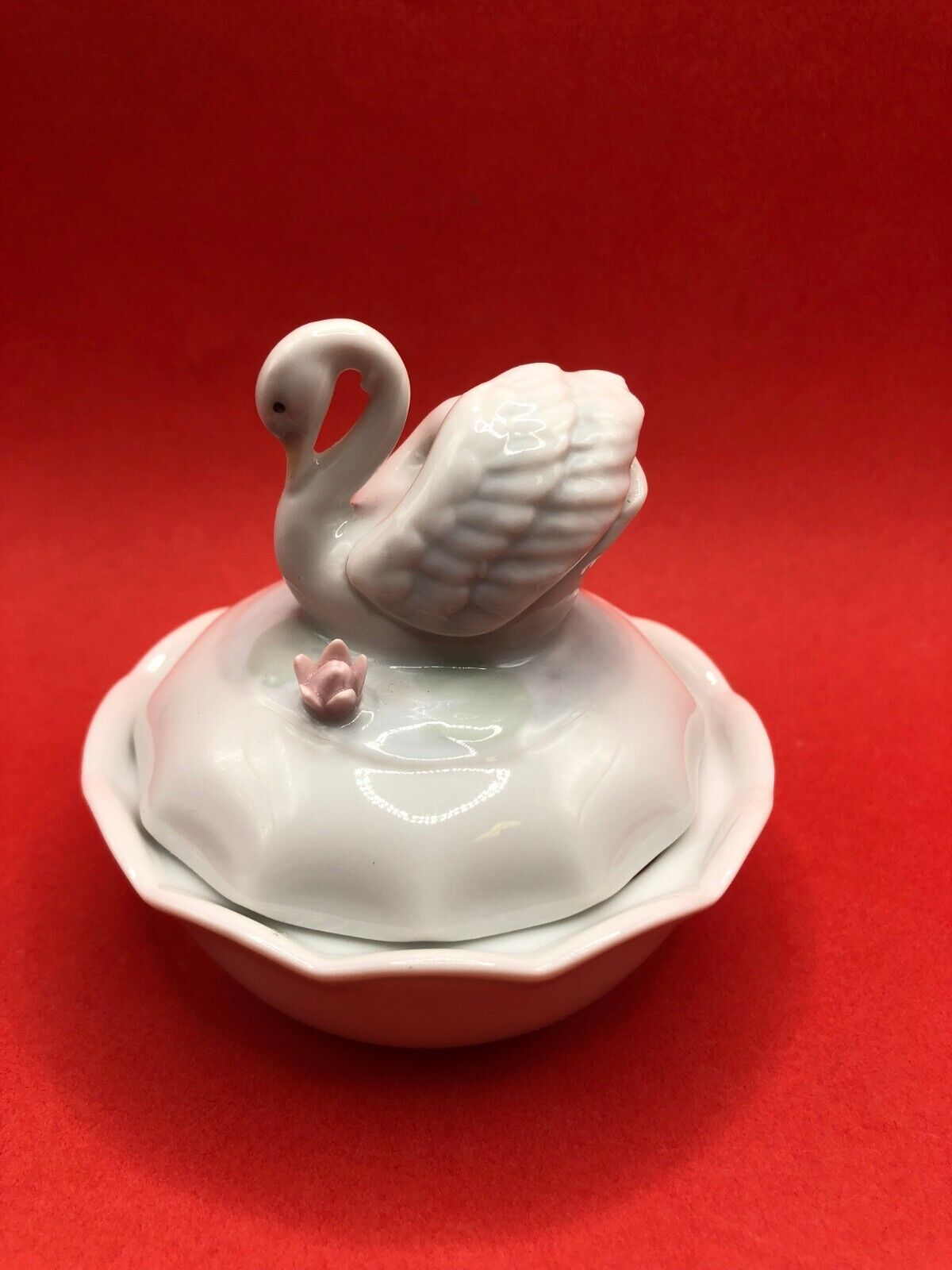 Vintage Swan trinket dish with lid