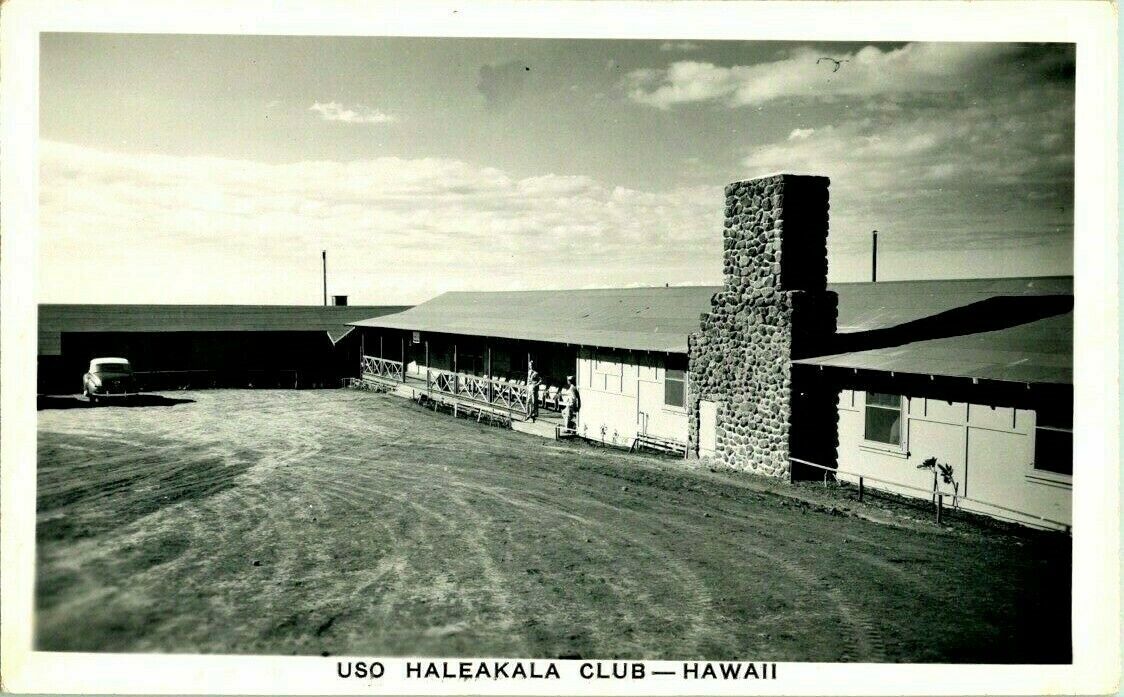 1940\'s USO Haleakala Club Maui Exterior Silversword Lodge? Kula TH Hawaii RPPC 