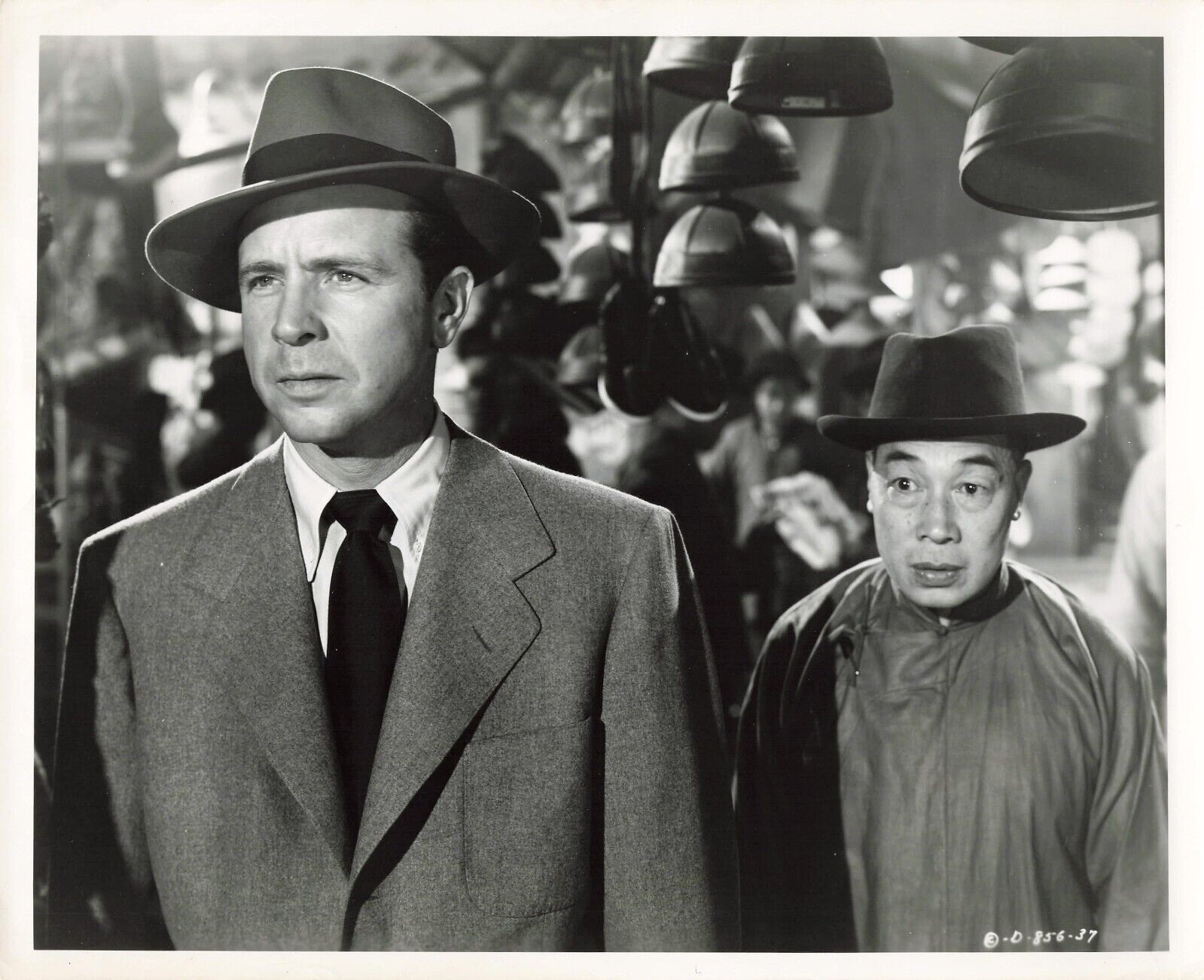 Dick Powell 1948 Movie Photo To the Ends of the Earth 8x10 Peter Chong *P134b