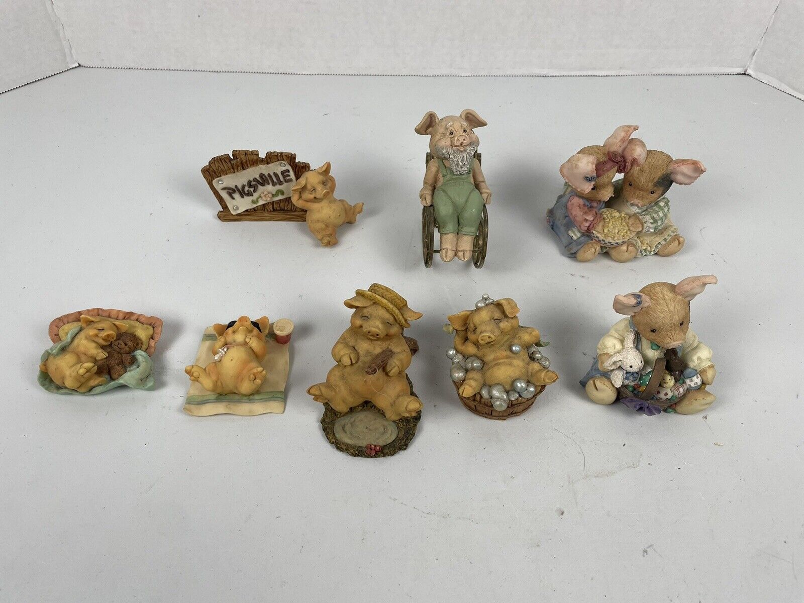 1992-1995 Pigsville Figurine Collection Lot of 8 Enesco