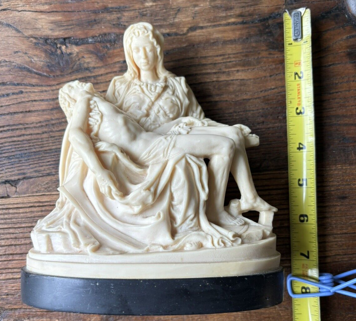 Michelangelo Vatican Reproduction Of La Pieta Statue Sculture - Marble 3 Pounds