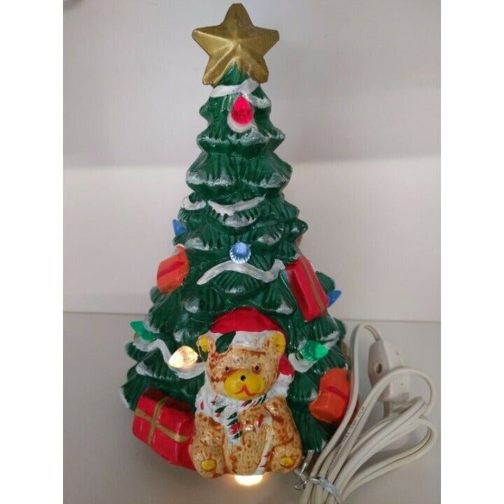 Vintage Lighted Ceramic Christmas Tree Made in Taiwan 8