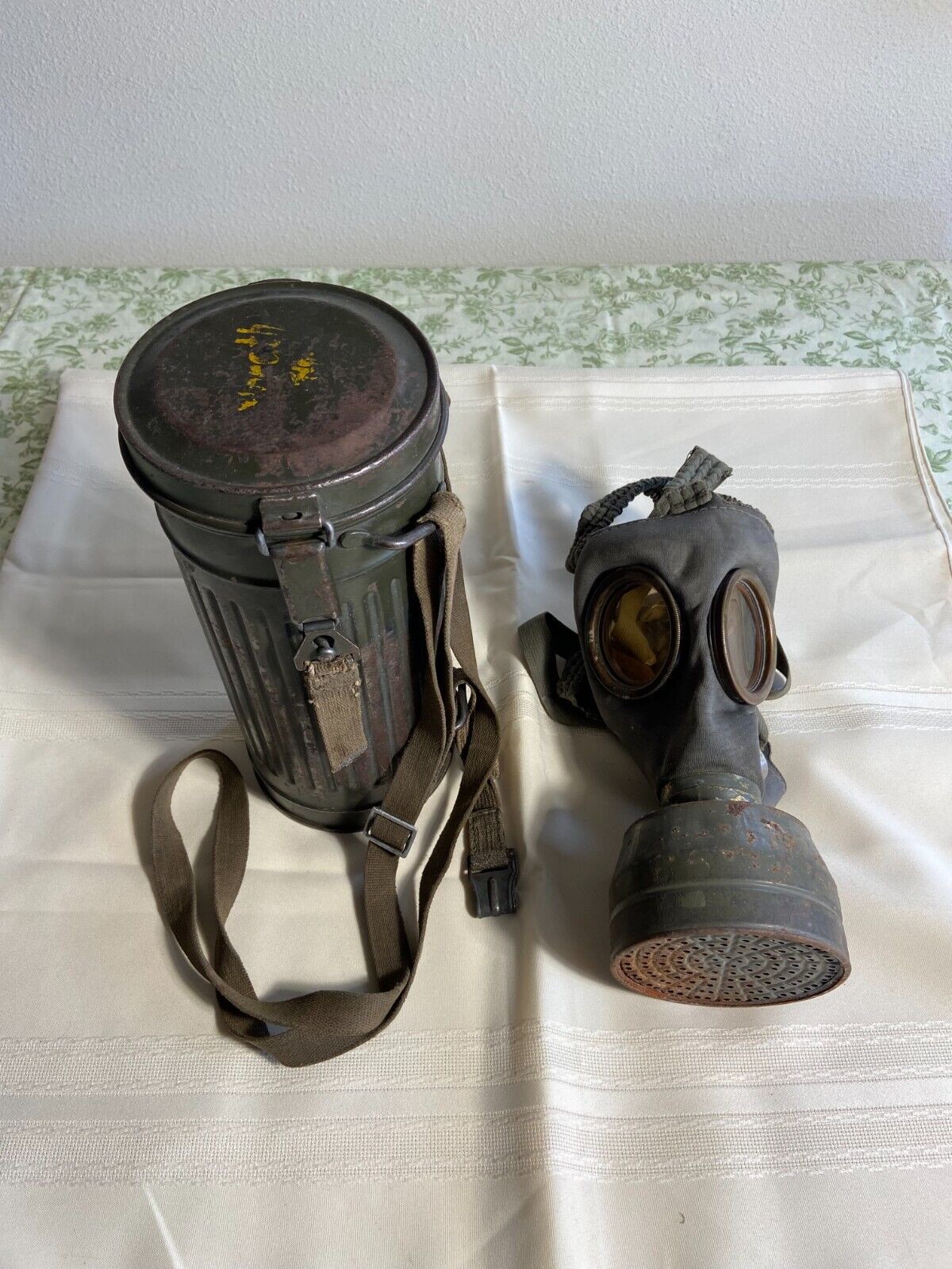 Original WW2 German Gas Mask & Canister 1936