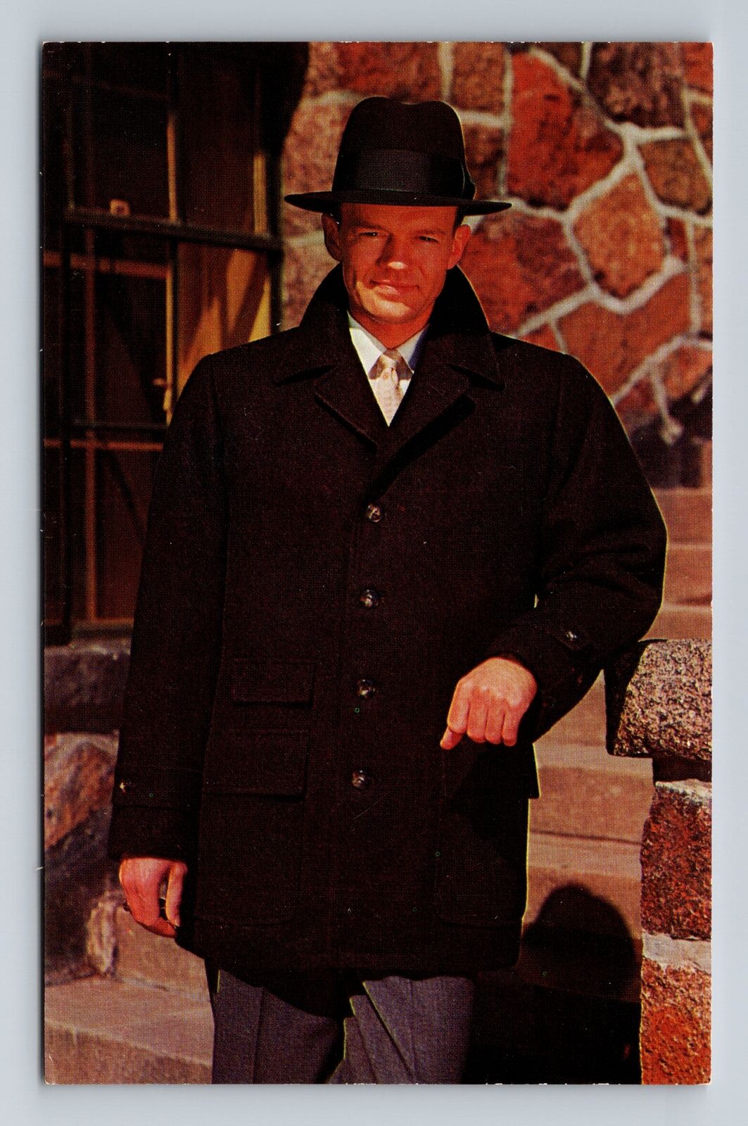 Minneapolis MN-Minnesota, Robitshek Schneider Co Suburban Coat Vintage Postcard