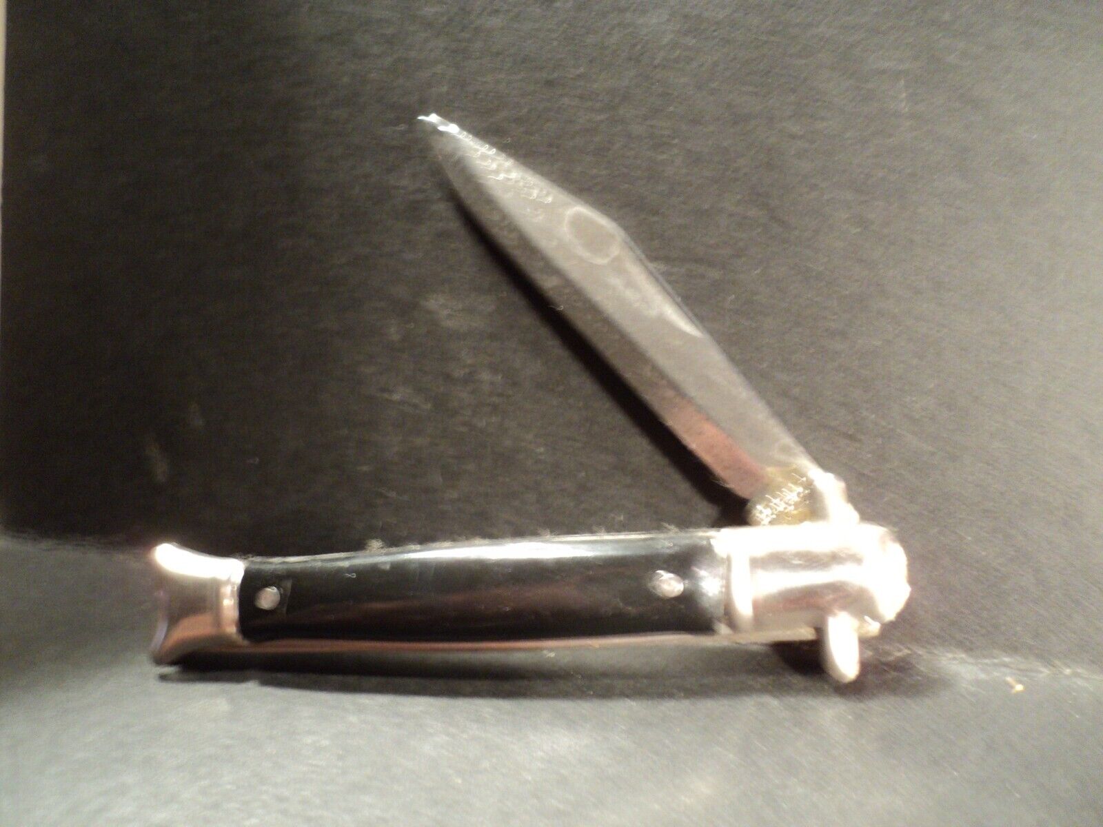 Vintage U.S.A The IDEAL Fishtail Bowtie 1 Blade Folding Pocket Knife BLACK  Nice