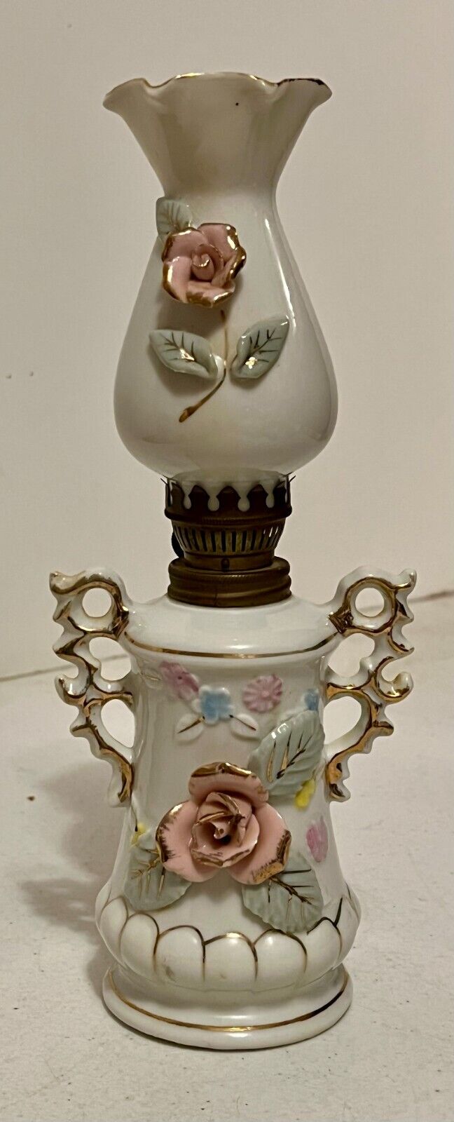 Vintage Porcelain Oil Lamp, Pink Roses, Mint Decor Only 10'' Tall