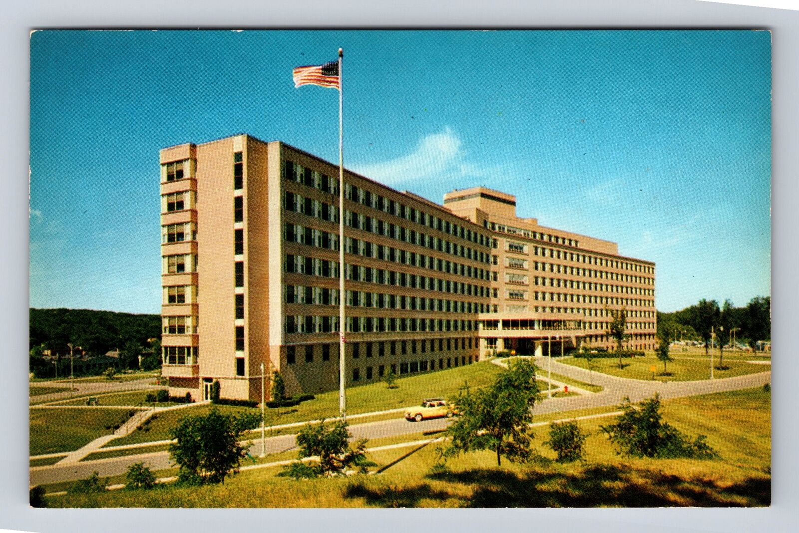 Madison WI-Wisconsin, United States Veterans Administration Vintage Postcard