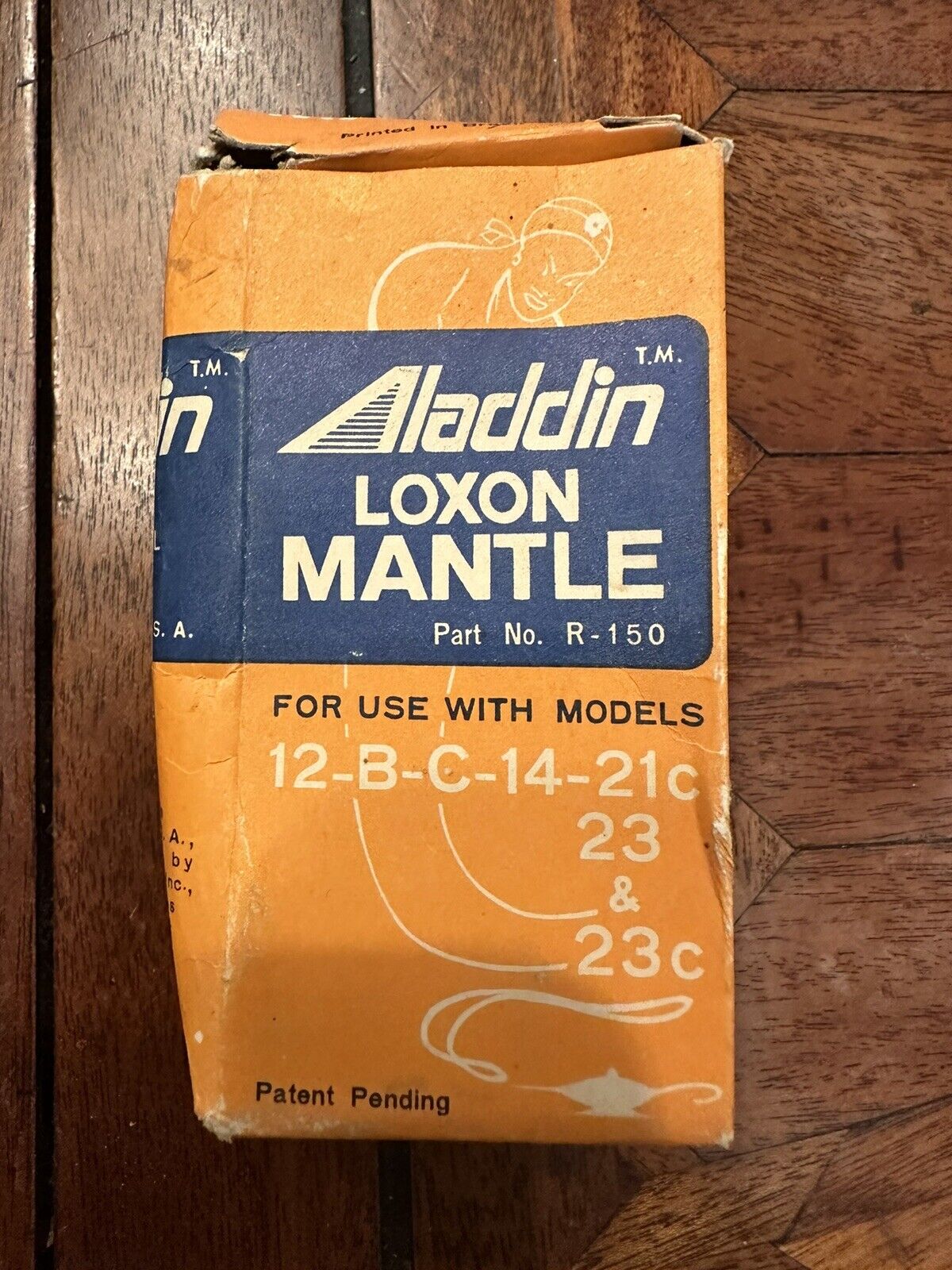 Nice New Old Stock (NOS) ALADDIN Lox-On Mantle in Original Box
