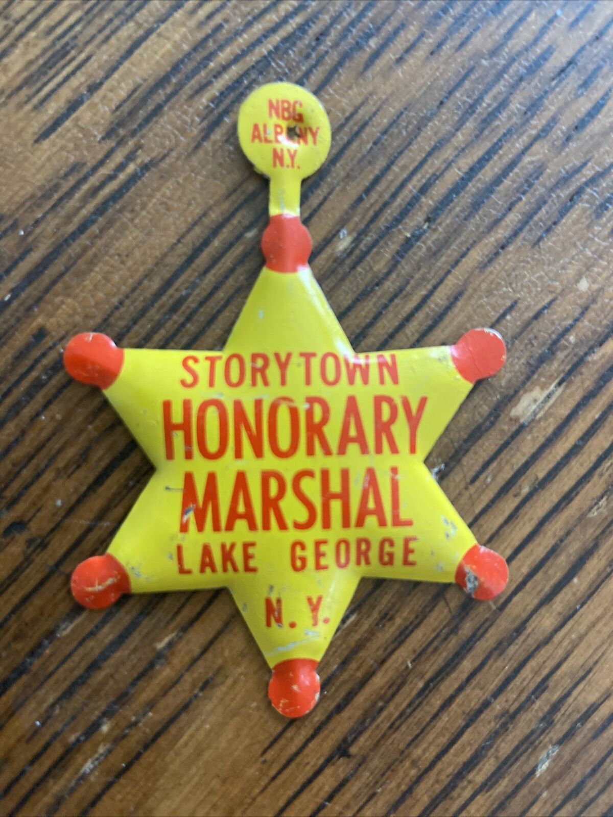 Vintage Great Escape Amusement Park NY Honorary Marshal Toy Tin Badge
