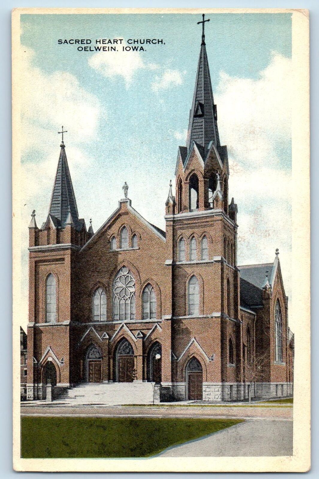 c1920\'s Sacred Heart Church Building Cross Tower Oelwein Iowa Vintage Postcard