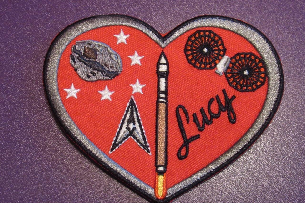ATLAS V LUCY 5 SPACE LAUNCH SQUAD. (5 SLS) MISSION PATCH - I LOVE LUCY