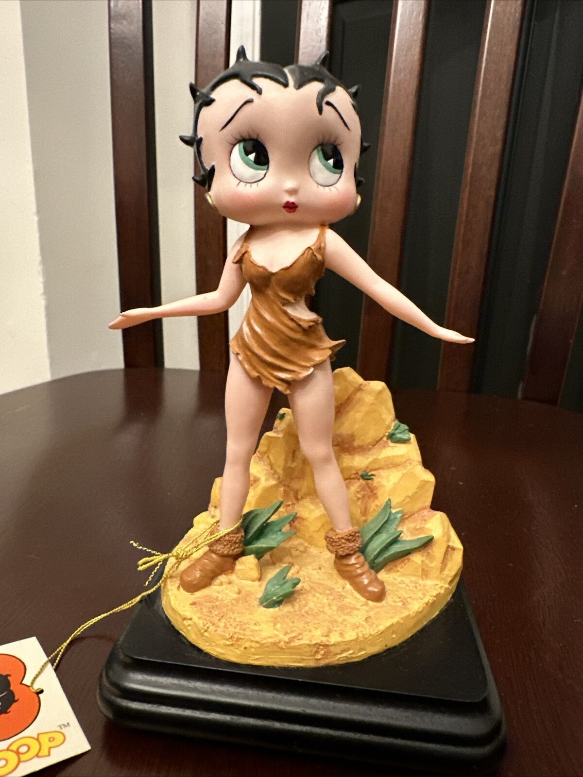 Rare Vintage 2000 Betty Boop Cave Woman Figure