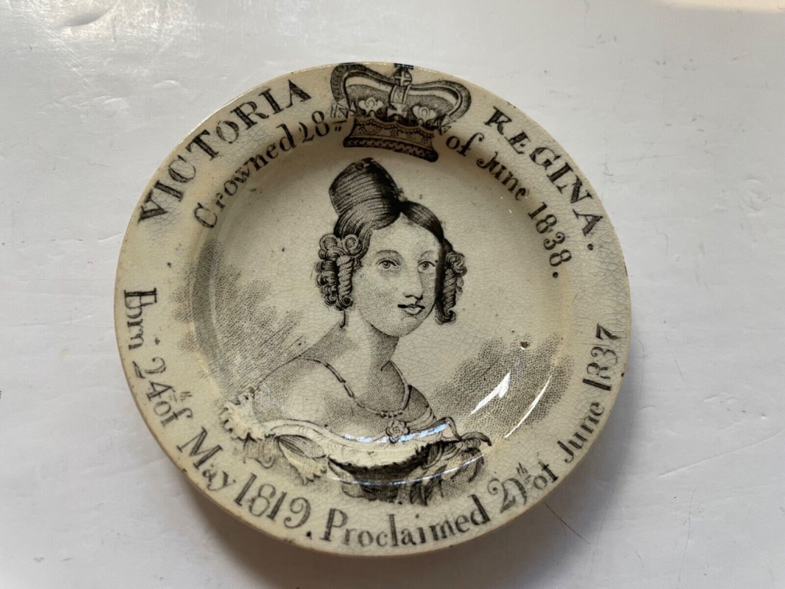 An incedibly Rare 1838 Queen Victoria miniture Coronation Plate / Dish