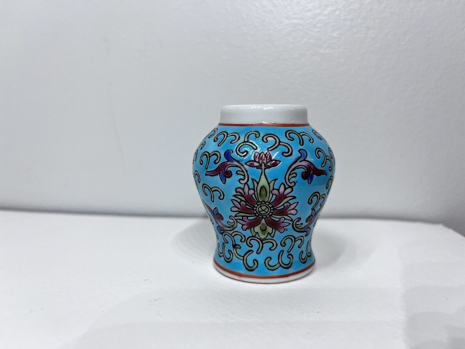 Miniature Chinese Ginger Jar With Lid Turquoise Famille Rose Porcelain Vintage