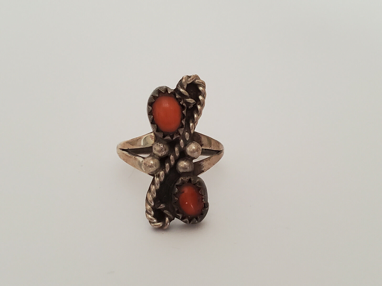 Old Vintage Native American Sterling & Coral Ring - Size 4 3/4