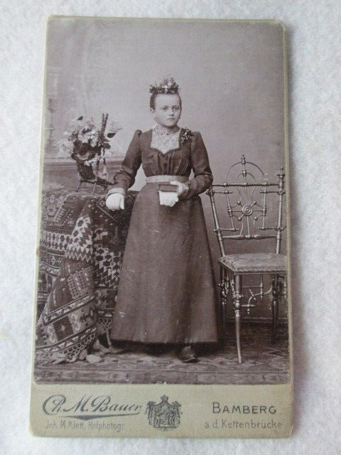 Antique Young Woman CDV Cabinet Card, Charles M. Bauer Studio, Bamberg, Germany