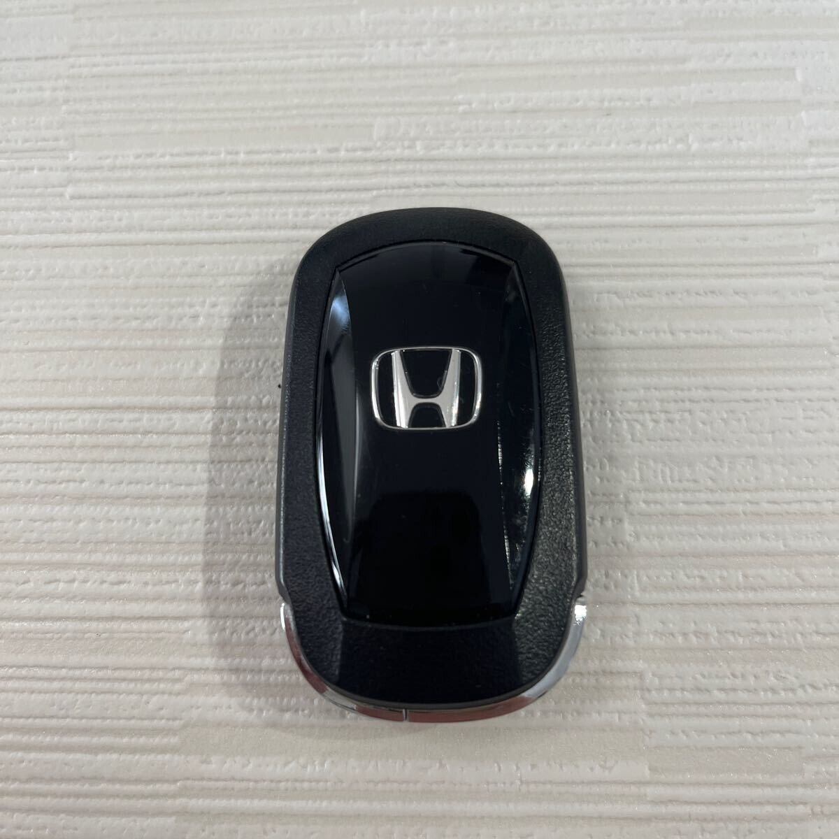 Honda Genuine Smart Key 3 Button (72147-3Mo-J11) Vezel Civic Used Good