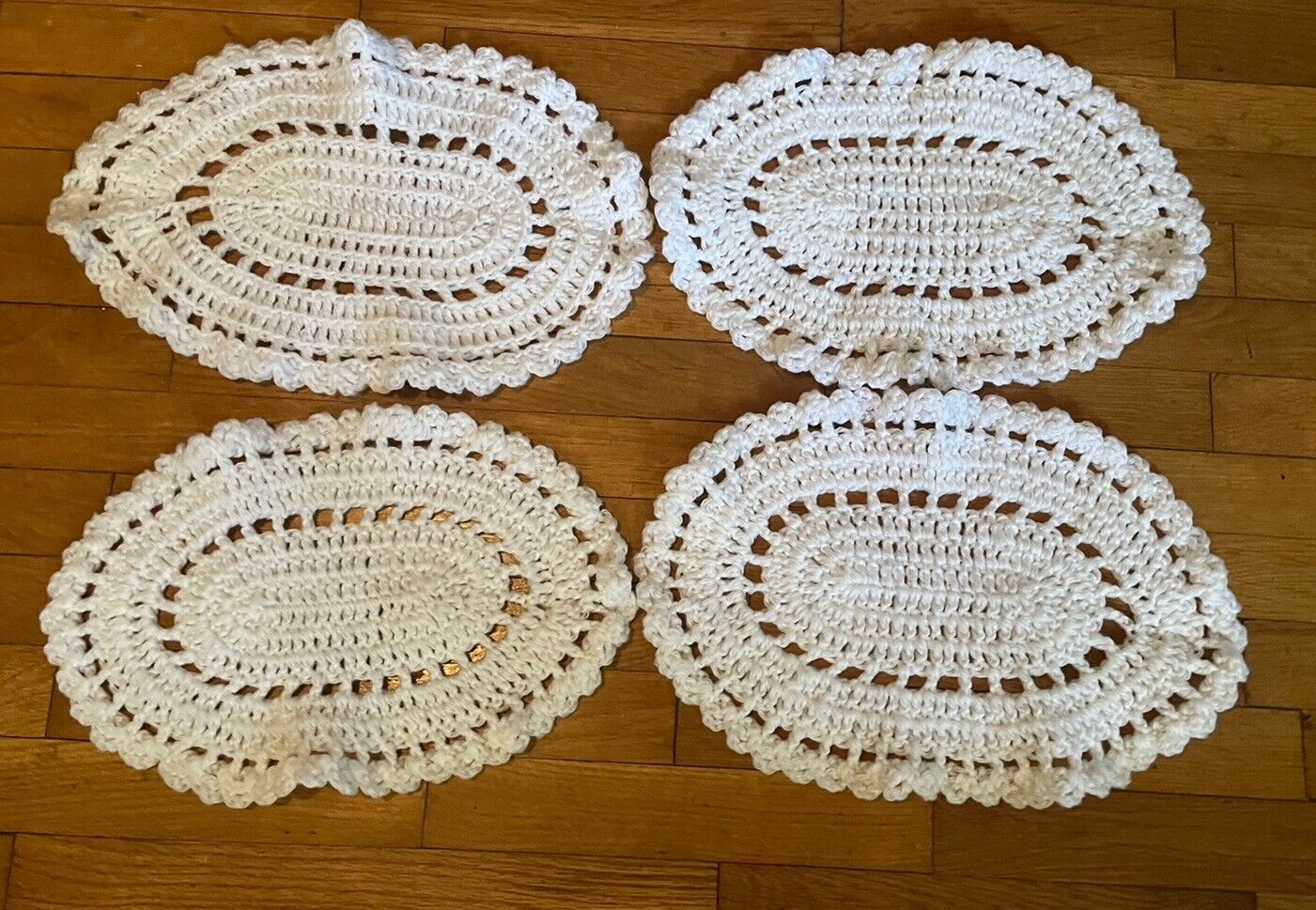 Set of 4 Vintage Yarn Placemats Crocheted 1970’s Retro Oval White
