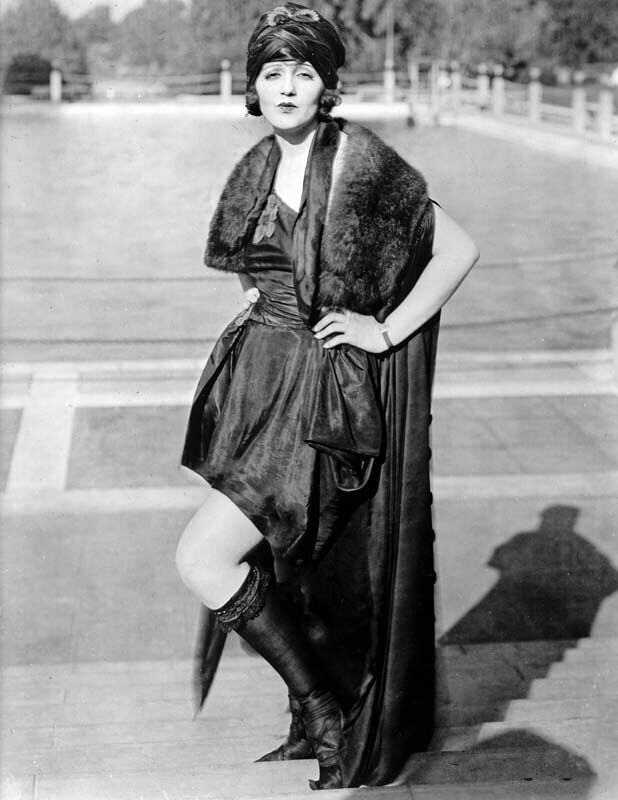 1925  Actress Flapper Bebe Daniels Vintage Old Photo 8.5\