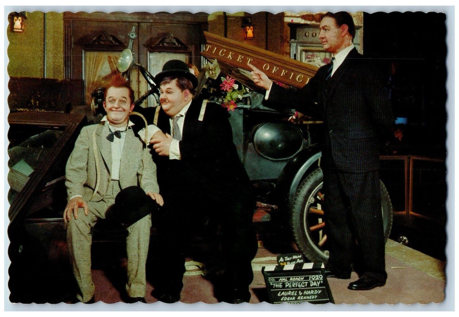 The Perfect Day Postcard Laurel & Hardy Edgar Kennedy Bijou Theater Vintage